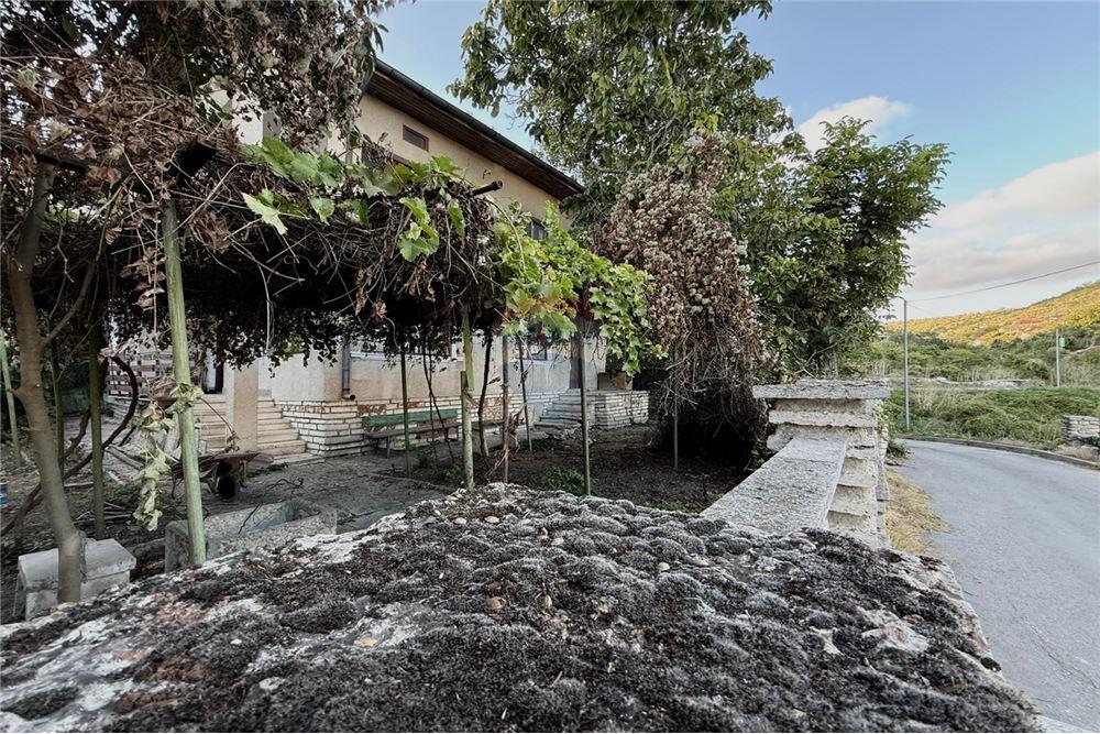 Градска къща - За продажба - гр. Балчик, Област Добрич, България - Лице към улица - Друга - 360321025-243