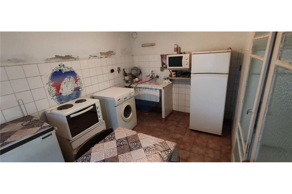 Етаж от къща - За продажба - гр. Аксаково, Област Варна, България - 8 - 360301003-181