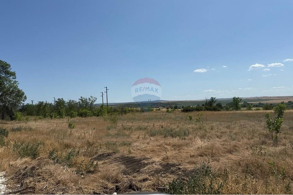 Поземлен имот - За продажба - гр. Игнатиево, Област Варна, България - 0-02-05-dc0a7235bb3de0b11707e9d0079a58d27bc0e405ee921cd888c7b1fd89c4646a_6fa3c5c442a0d704.jpg - 360481001-635