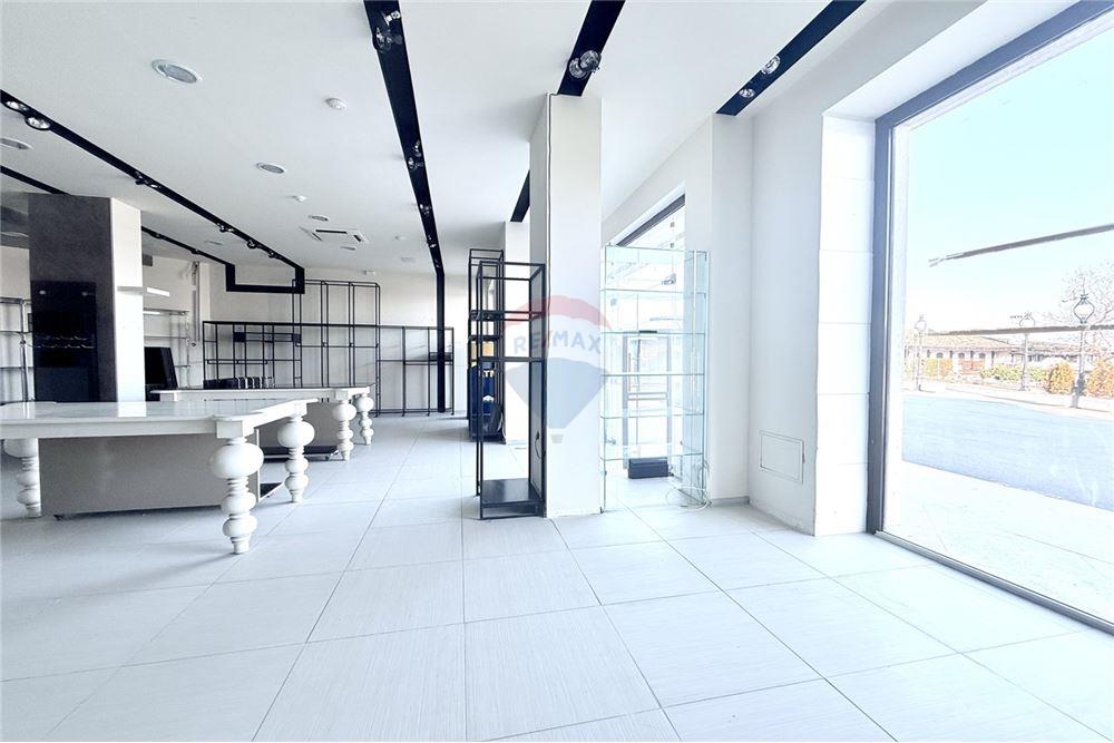 Търговски обект/Магазин - За продажба - к.к. Златни пясъци, Област Варна, България - 30 - 360321025-240