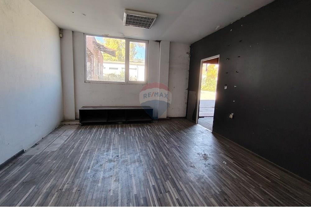 Склад - Под наем - гр. Шумен, Област Шумен, България - viber_изображение_2025-10-29_14-35-21-912.jpg - 360441021-1