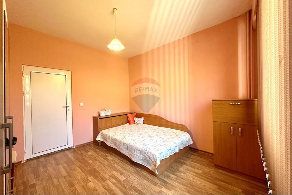 Апартамент - За продажба - гр. Велико Търново, Област Велико Търново, България - viber_изображение_2025-10-24_11-53-59-758.jpg - Спалня - 360431008-394