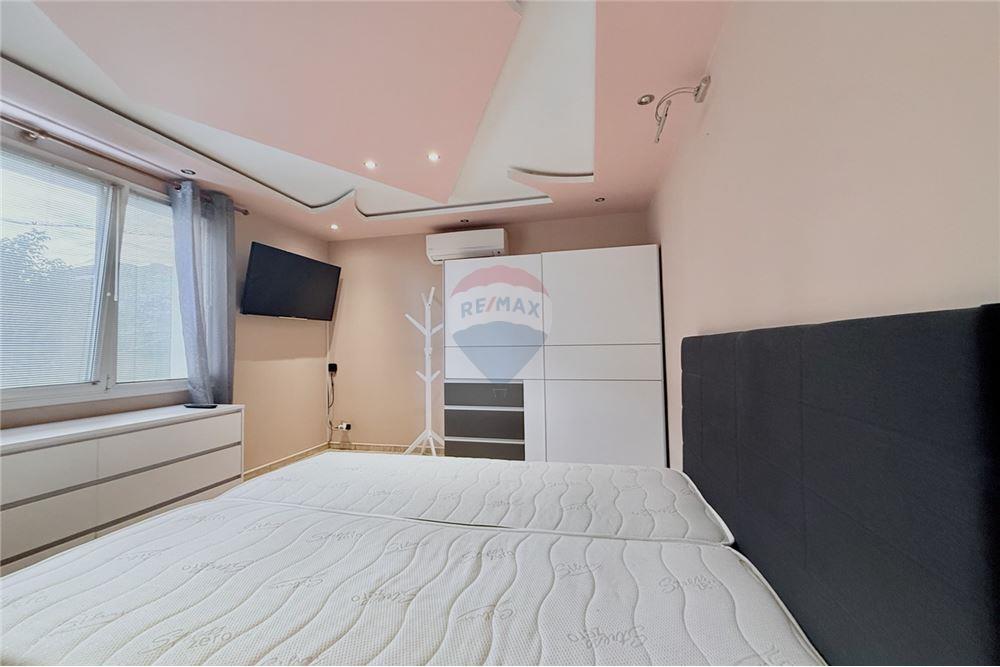 Апартамент - Под наем - гр. Варна, Област Варна, България - Просторна родителска спалня - Родителска спалня - 360321025-244