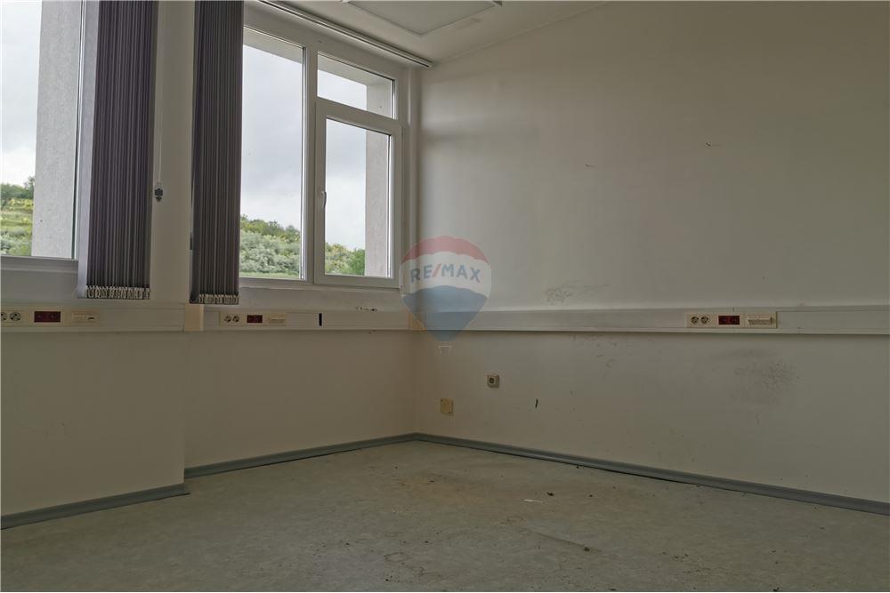 Офис - Под наем - гр. Варна, Област Варна, България - 14 - 360331006-229