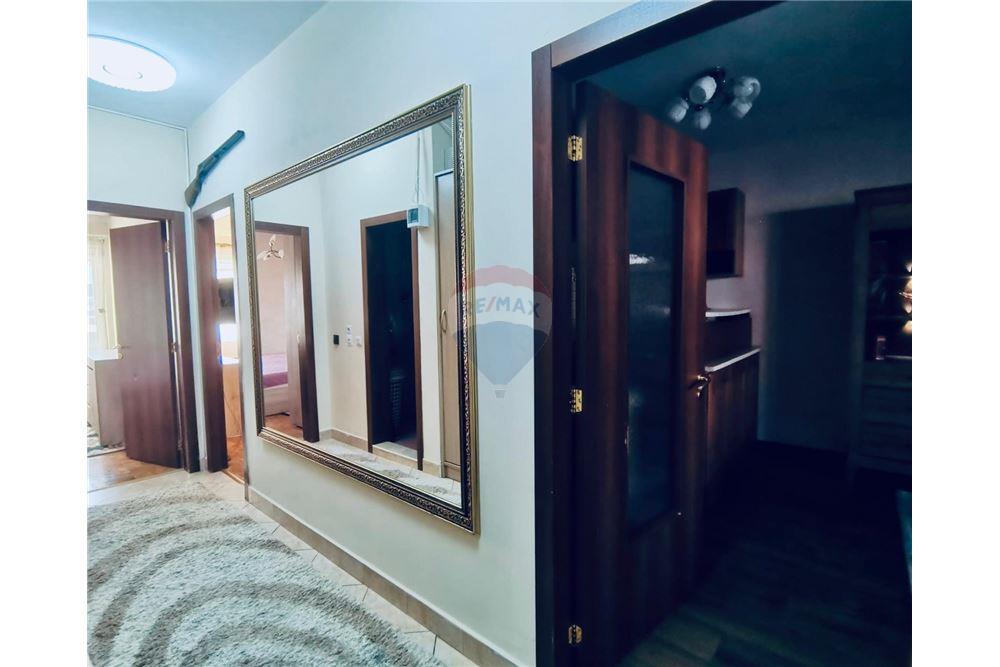 Апартамент - Под наем - гр. Варна, Област Варна, България - Функционален коридор - Коридор - 360321025-248