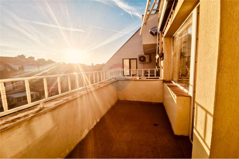 Апартамент - Под наем - гр. Варна, Област Варна, България - Просторна открита тераса/ южна с достъп от двете спални - Тераса - 360321025-248