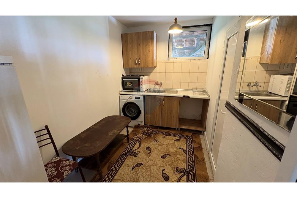 Земеделски имот - За продажба - с. Пробуда, Област Търговище, България - 1759472708730657.jpg - Кухня - 360471029-9