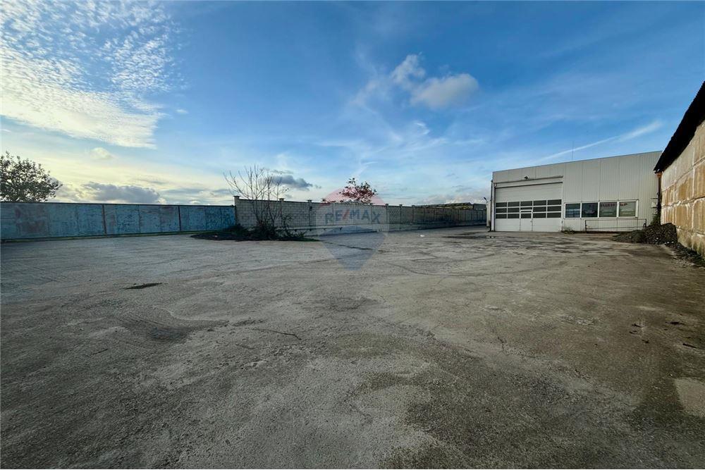 Самостоятелен бизнес - За продажба - гр. Балчик, Област Добрич, България - Терен - 360321025-251