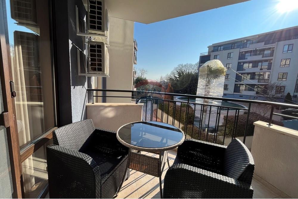 Апартамент - За продажба - к.к. Златни пясъци, Област Варна, България - тераса 1.jpg - Тераса - 360321028-106