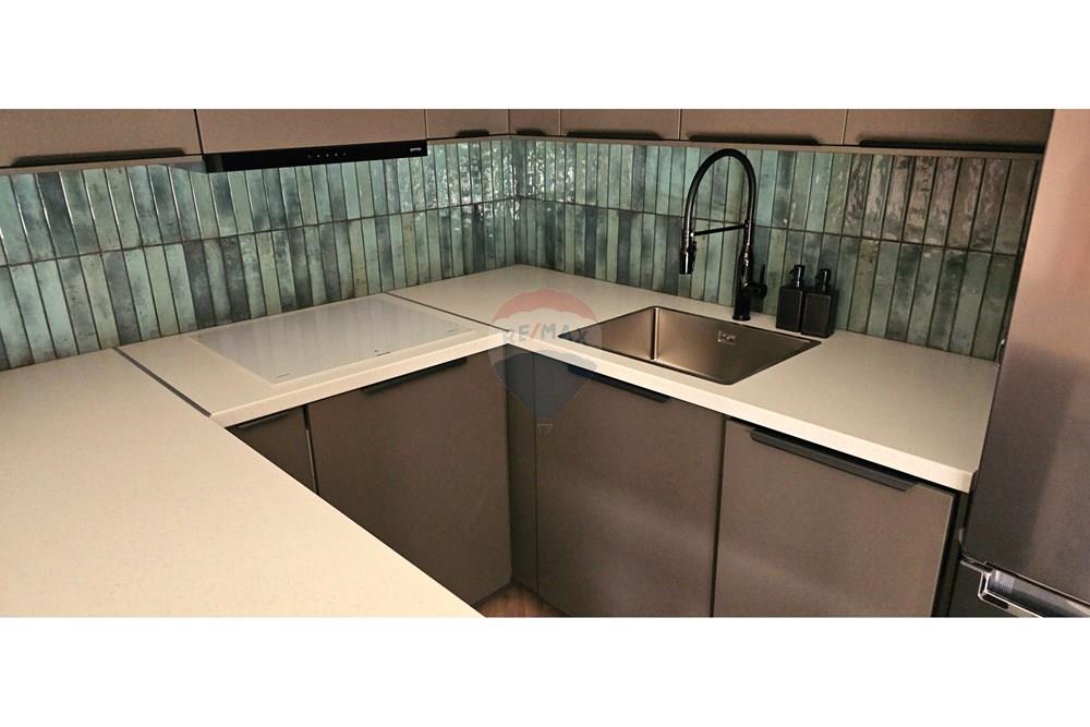 Вила - За продажба - гр. Балчик, Област Добрич, България - студио всекидневна3.jpg - Друга - 360321028-120