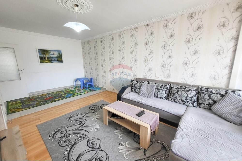 Апартамент - За продажба - гр. Варна, Област Варна, България - 20250820_144435.jpg - Всекидневна - 360471029-4