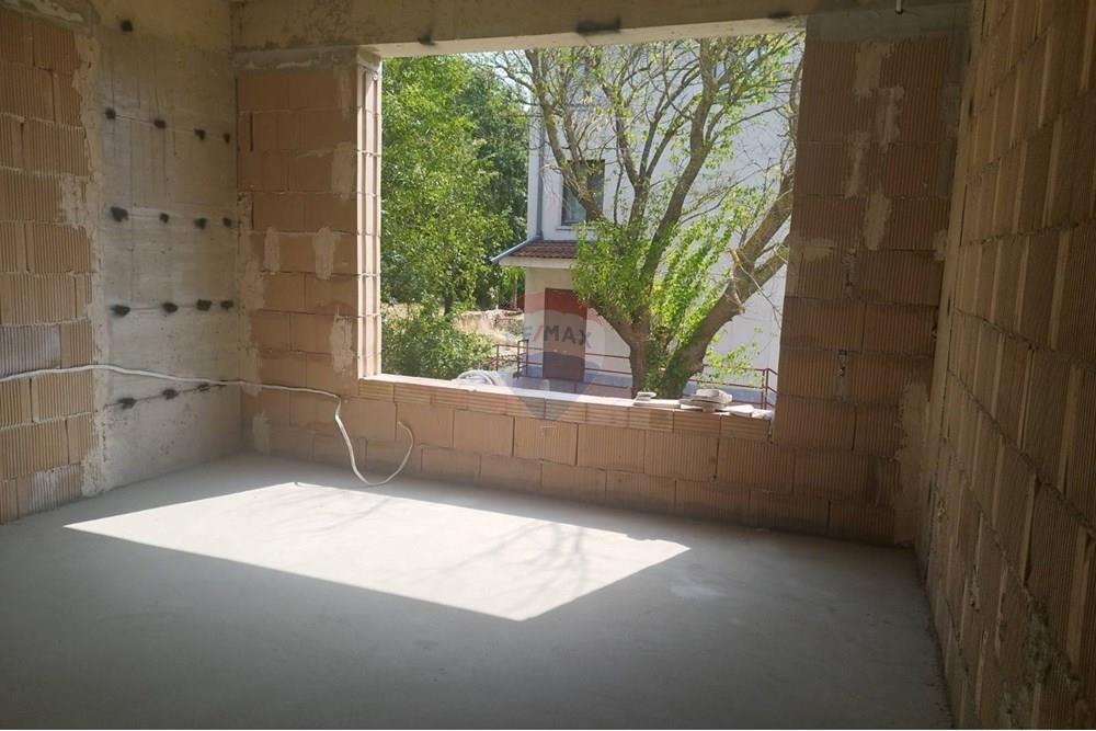 Апартамент - За продажба - м-т Ален мак, Област Варна, България - viber_изображение_2025-08-12_16-37-03-873.jpg - Родителска спалня - 360321001-493