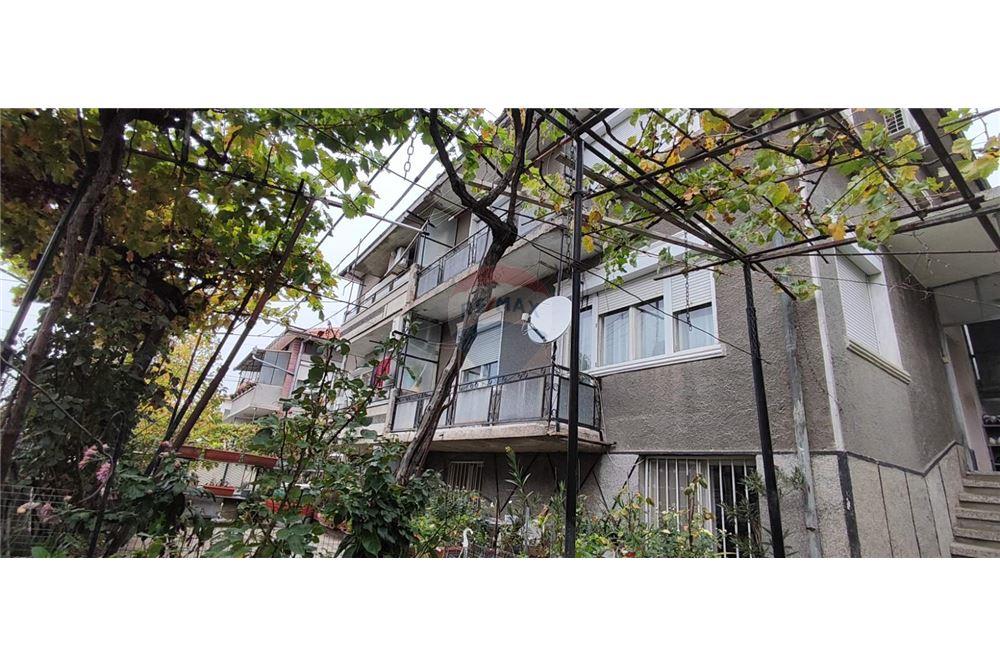 Етаж от къща - За продажба - гр. Аксаково, Област Варна, България - 14 - 360301003-180