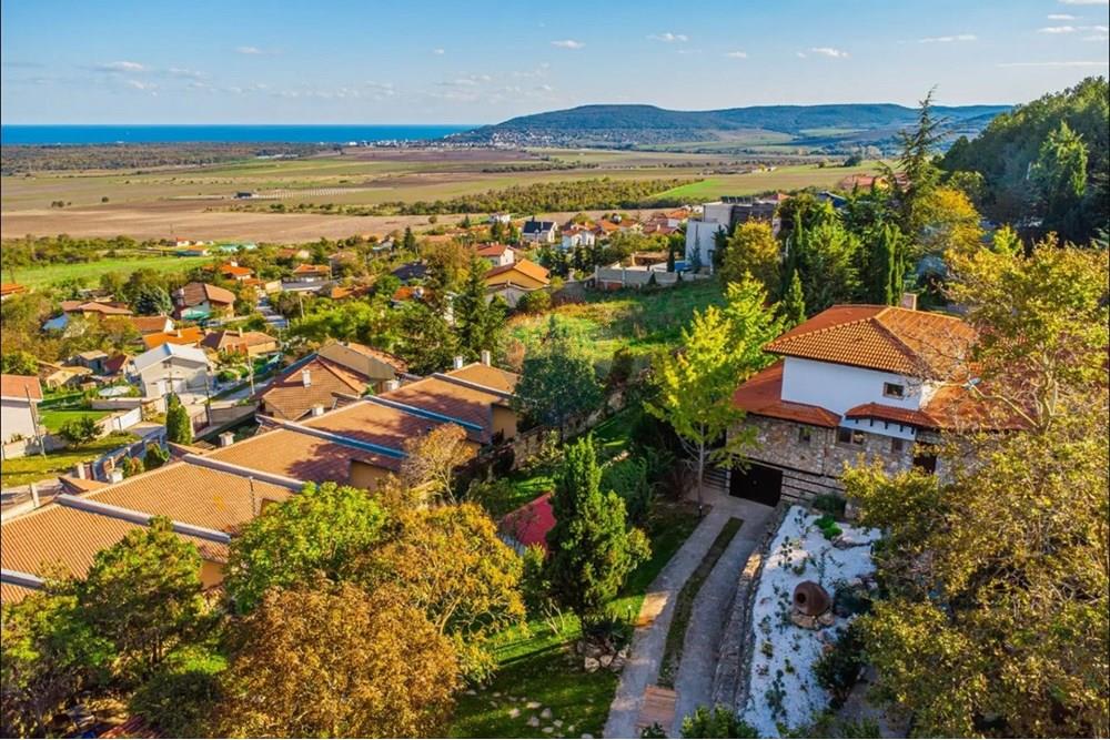 Градска къща - За продажба - гр. Балчик, Област Добрич, България - Screenshot_2.jpg - 360321001-509