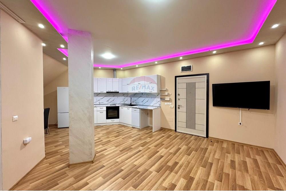 Апартамент - За продажба - гр. Русе, Област Русе, България - IMG_3690.JPEG - Всекидневна - 360451033-100