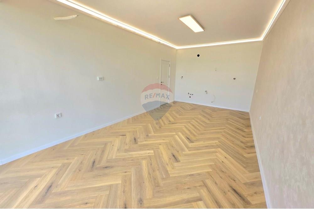 Condo/Apartment - Ipinagbibili - гр. Варна, Област Варна, България - viber_image_2025-10-20_18-56-12-113.jpg - 360391066-18