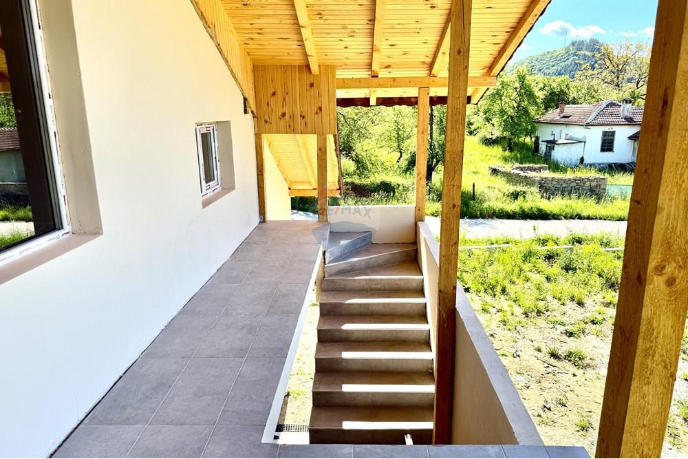 Селска къща - За продажба - с. Кръвеник, Област Габрово, България - 20250519_063537917_iOS.jpg - 360431001-637