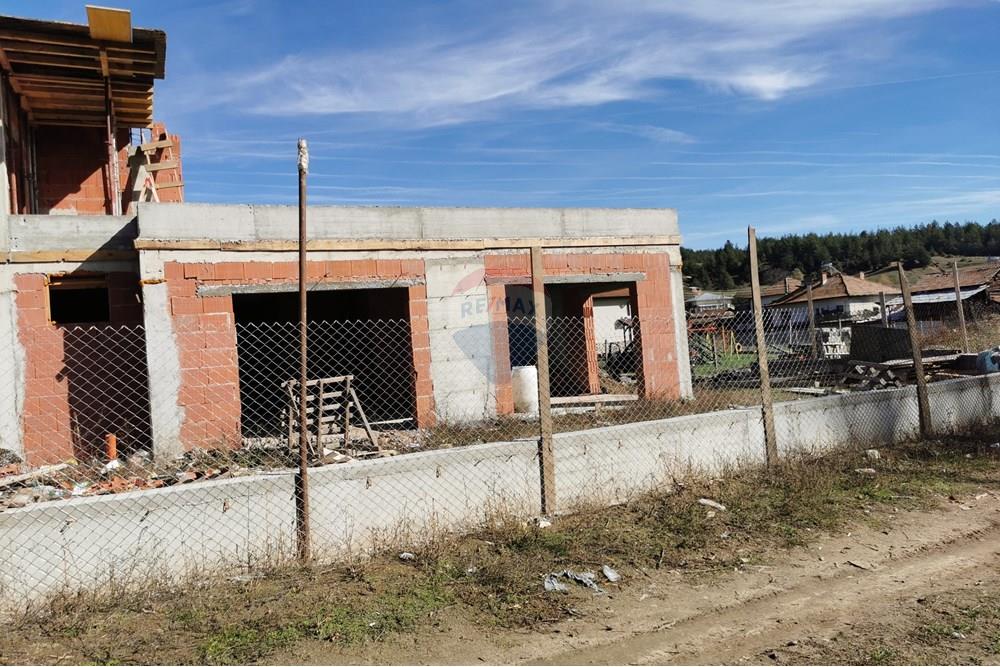 Вила - За продажба - с. Долно Драглище, Област Благоевград, България - IMG_20251030_120525.jpg - 360421019-33