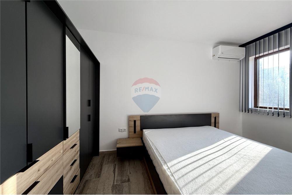 Апартамент - За продажба - гр. Балчик, Област Добрич, България - Втора спалня с излаз към открита обща тераса /запад/ - Спалня - 360321025-234