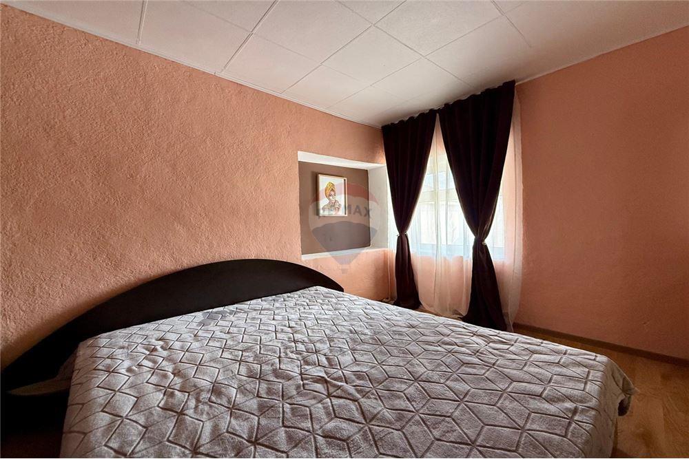 Градска къща - За продажба - гр. Балчик, Област Добрич, България - Трета спалня - Спалня - 360321025-245