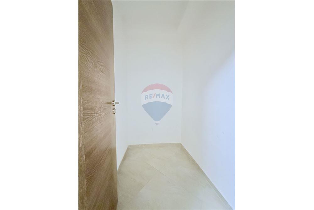 Апартамент - Под наем - к.к. Чайка, Област Варна, България - Килер - Килер - 360321025-242