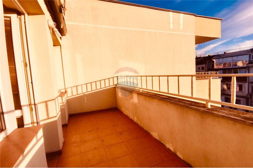 Апартамент - Под наем - гр. Варна, Област Варна, България - Просторна открита тераса/ южна с достъп от двете спални - Тераса - 360321025-248