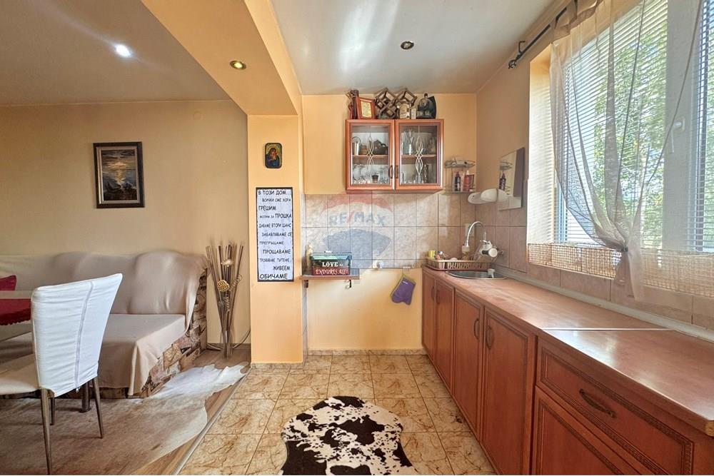 Venkovský dům - Prodej - с. Червена вода, Област Русе, България - IMG_3309.JPEG - Obývací pokoj s jídelnou - 360451033-97