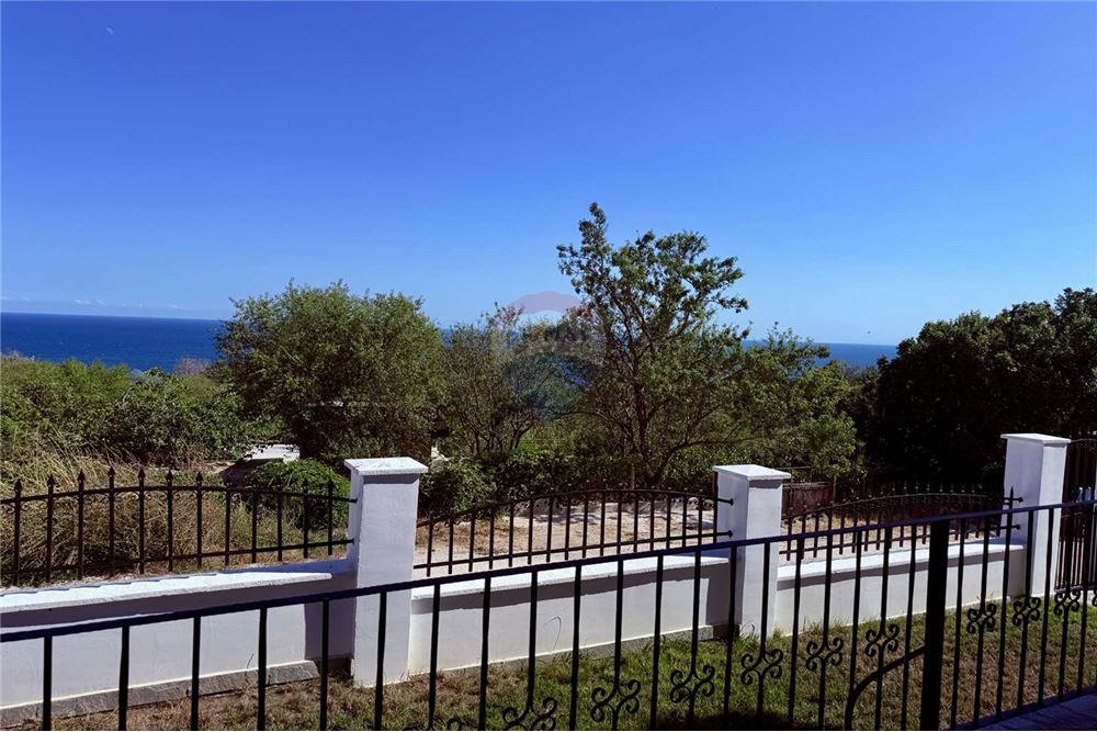 Вила - За продажба - гр. Балчик, Област Добрич, България - Лице към улица - Друга - 360321025-236