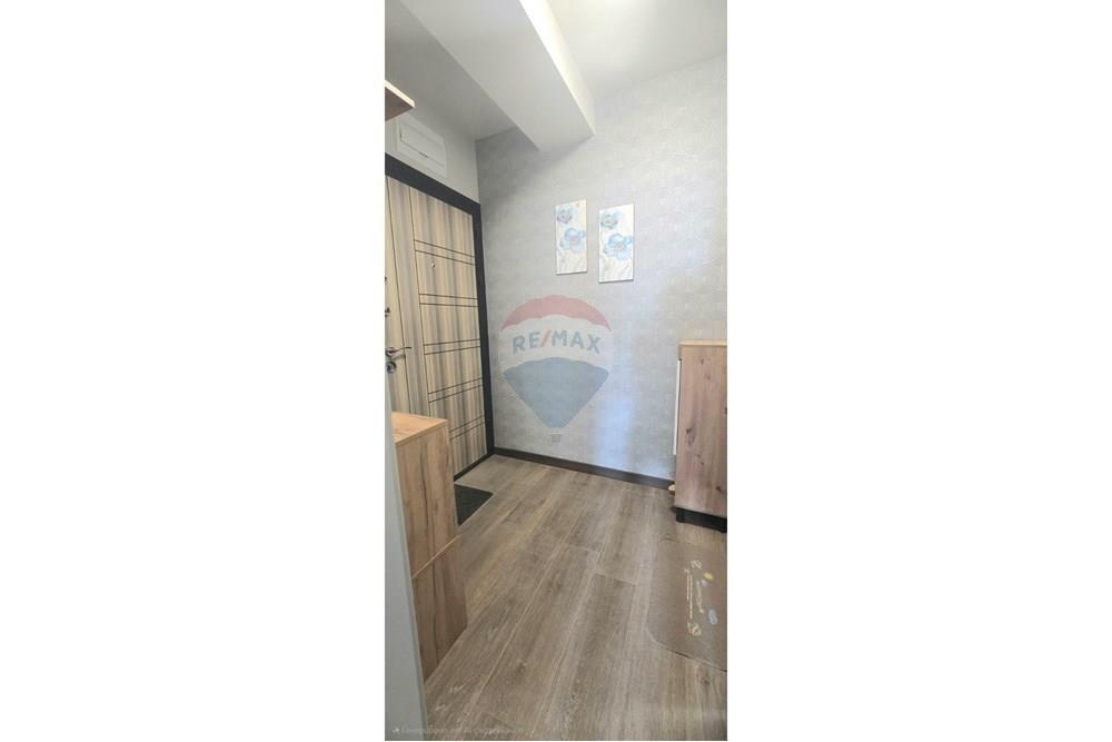 Condo/Apartment - For Rent/Lease - Varna, Varna, Bulgaria - viber_изображение_2025-03-04_14-02-08-910.jpg - Hallway - 360511004-159