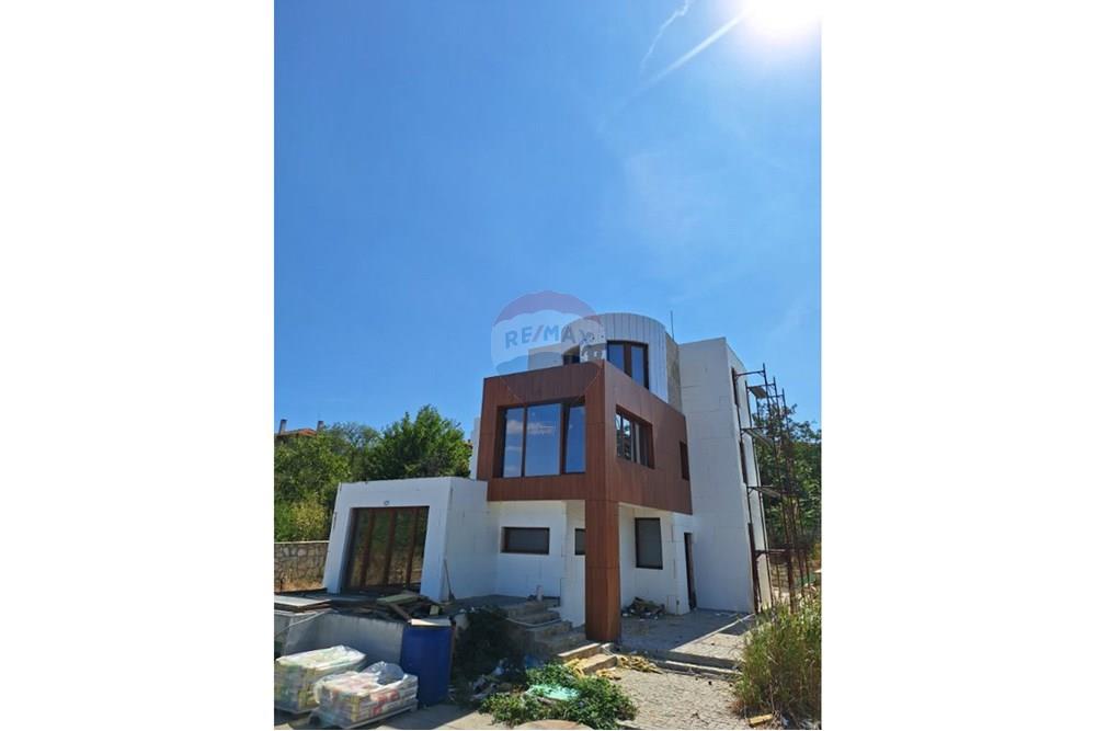 Maison mitoyenne - Vente - гр. Варна, Област Варна, България - viber_image_2025-09-17_10-05-56-805.jpg - 360391066-9