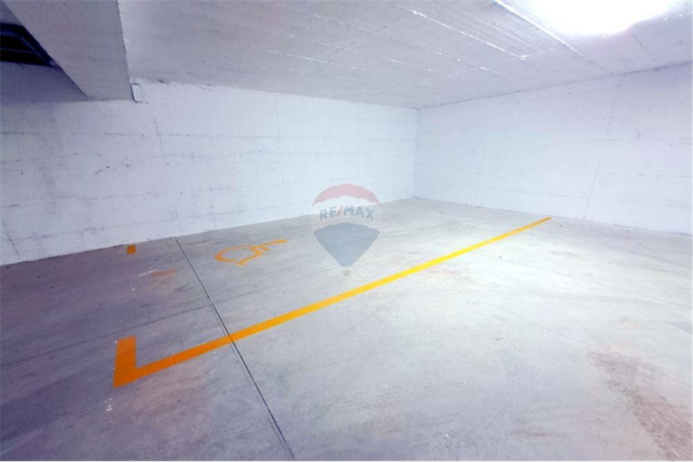 Condo/Apartment - For Rent/Lease - Varna, Varna, Bulgaria - Garage - 360511002-980