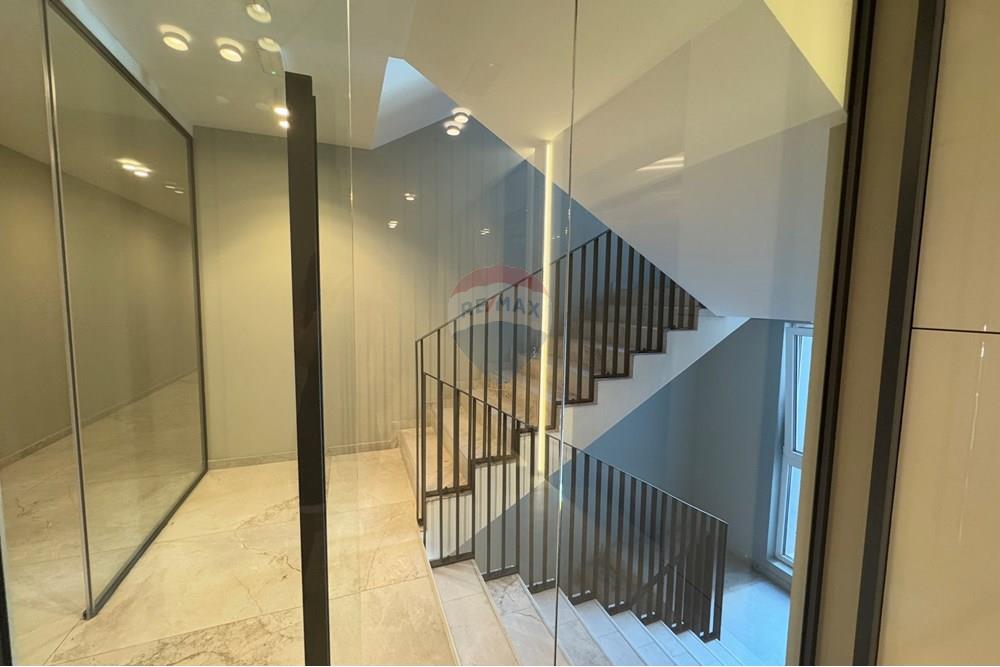 Апартамент - За продажба - гр. София, Област София град, България - стълби 1.jpg - 360241021-86