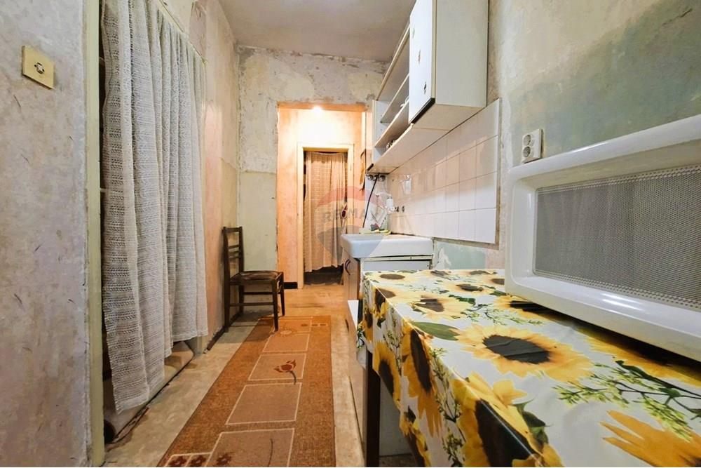Condo/Apartment - For Sale - гр. Варна, Област Варна, Болгария - 6.JPG - Kitchen - 360321001-505
