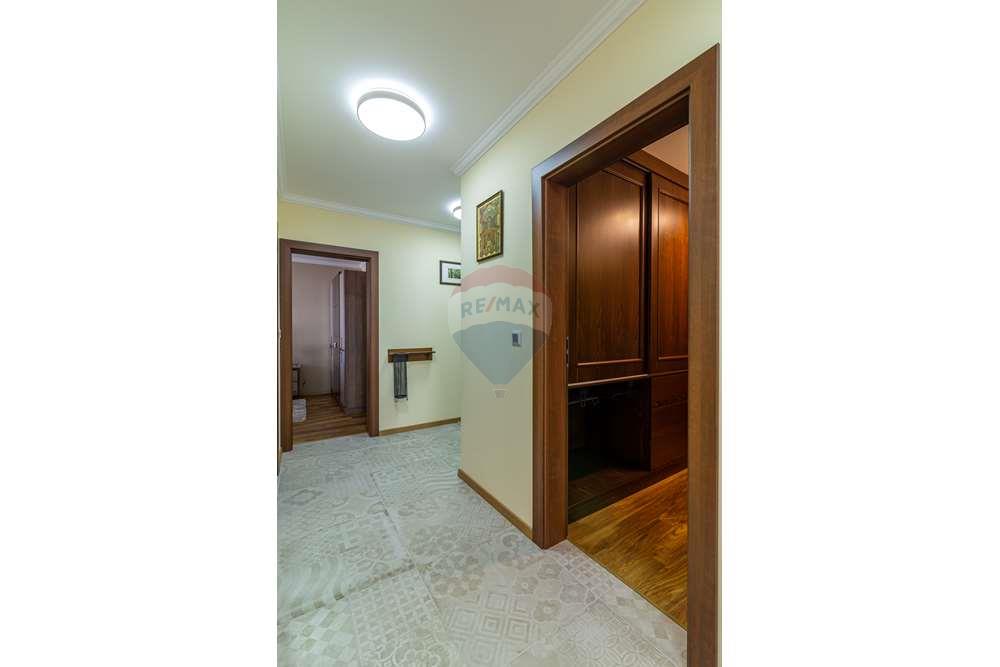 Апартамент - Под наем - гр. Пловдив, Област Пловдив, България - IMG_9441 (1).jpeg - 360261002-206