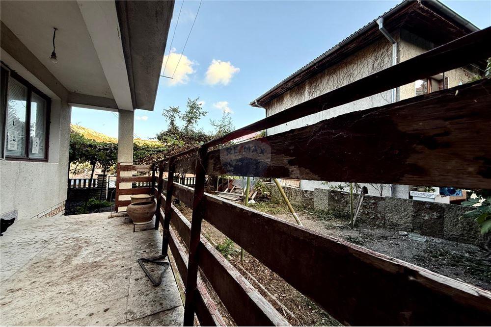 Градска къща - За продажба - гр. Балчик, Област Добрич, България - Просторна открита веранда/ етаж 1 - Тераса - 360321025-243