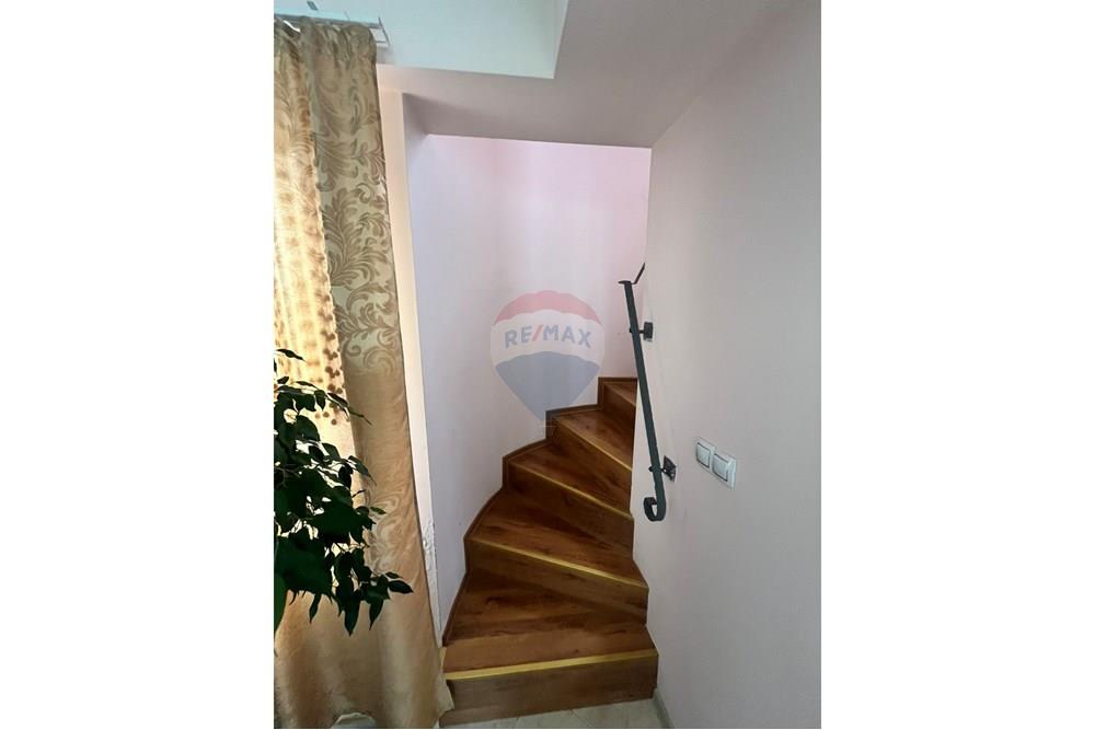 Градска къща - За продажба - гр. Варна, Област Варна, България - viber_image_2025-05-07_13-51-03-326.jpg - 360391067-3