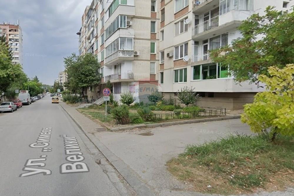 Гараж - За продажба - гр. Велико Търново, Област Велико Търново, България - 1234.jpg - 360431001-654