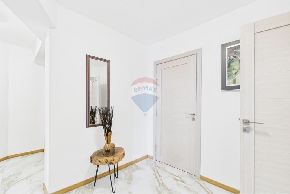 Градска къща - За продажба - гр. Балчик, Област Добрич, България - CAM02224G0-PR0274-STILL002.jpg - Коридор - 360321001-509