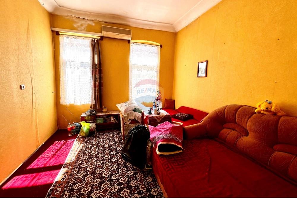 Градска къща - За продажба - гр. Габрово, Област Габрово, България - 20250428_123757879_iOS.jpg - 360431027-13