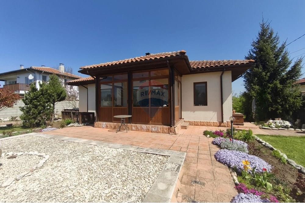 Селска къща - За продажба - с. Соколово, Област Добрич, България - двор 5.jpg - Друга - 360321028-130