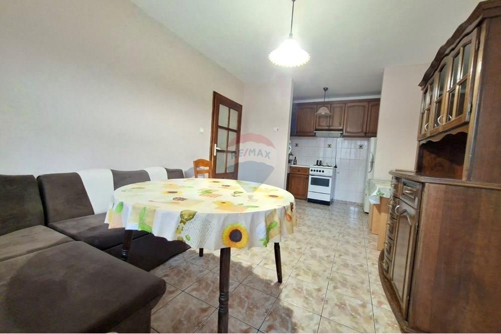 Апартамент - Под наем - гр. Варна, Област Варна, България - 03.jpg - Всекидневна/Трапезария - 360321001-515