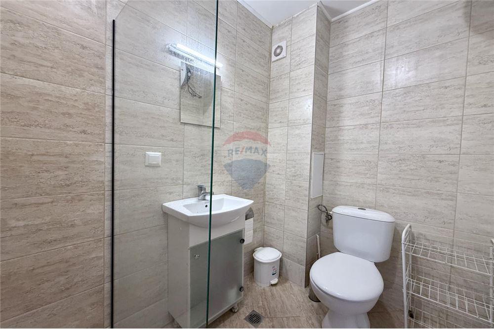 Апартамент - Под наем - гр. Балчик, Област Добрич, България - Баня и тоалетна в едно помещение - Баня - 360321025-232