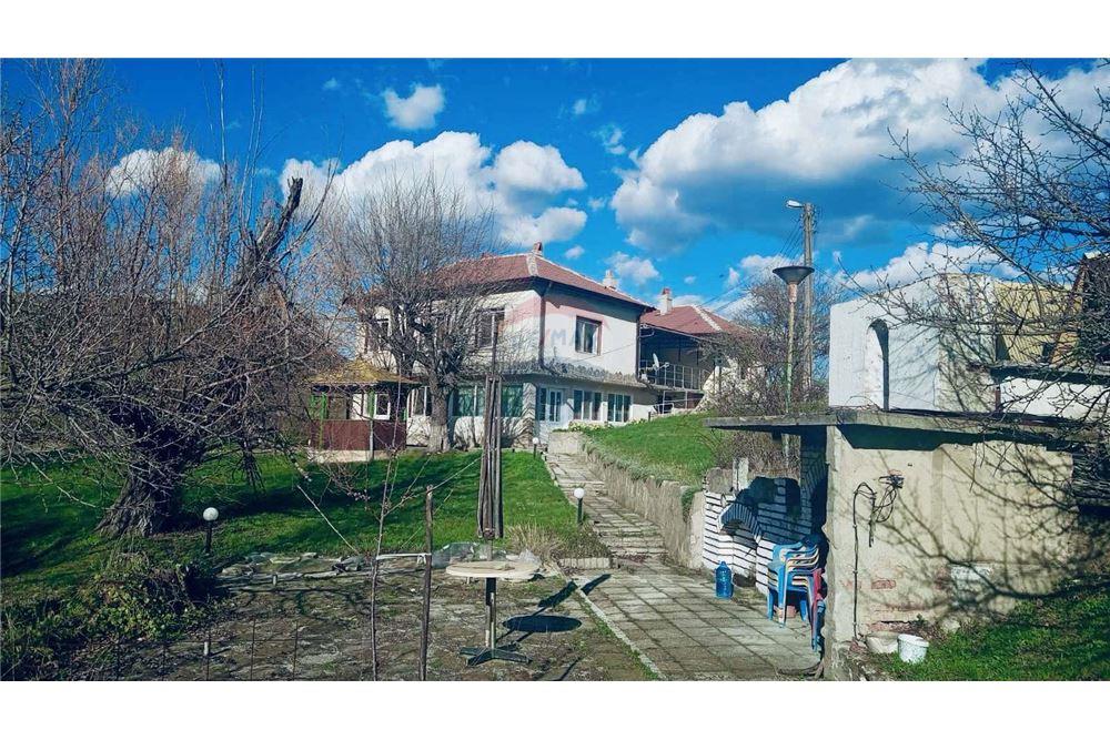 Имение - За продажба - с. Аспарухово, Област Варна, България - Дворно място - Двор - 360321025-228