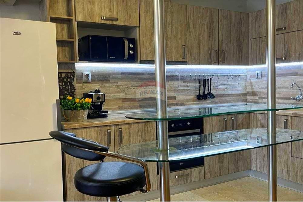 Апартамент - Под наем - гр. Варна, Област Варна, България - Кухня - Всекидневна - 360391002-168