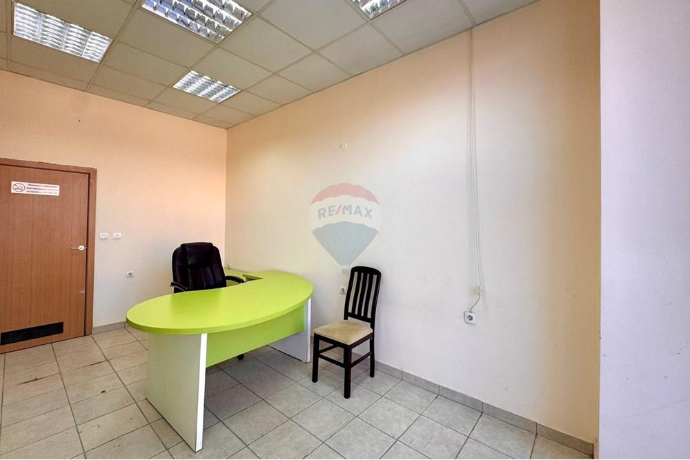 Търговски обект/Магазин - Под наем - гр. Русе, Област Русе, България - FullSizeRender-3.JPEG - 360451029-68