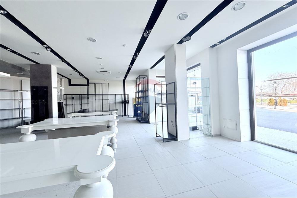 Търговски обект/Магазин - За продажба - к.к. Златни пясъци, Област Варна, България - 33 - 360321025-240