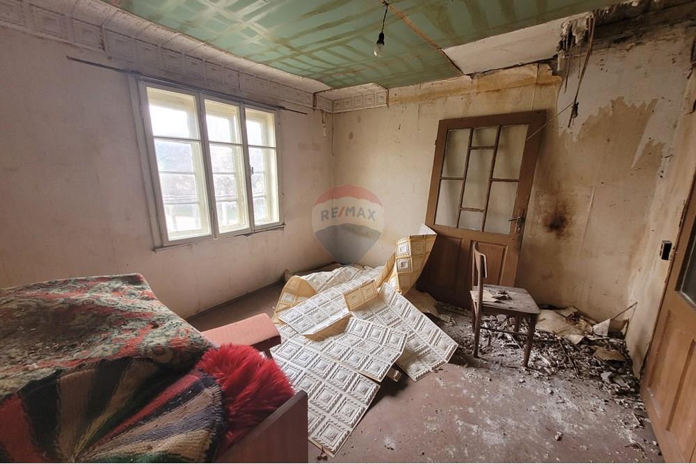 Селска къща - За продажба - с. Добромирка, Област Габрово, България - 20250324_134542.jpg - 360431001-493