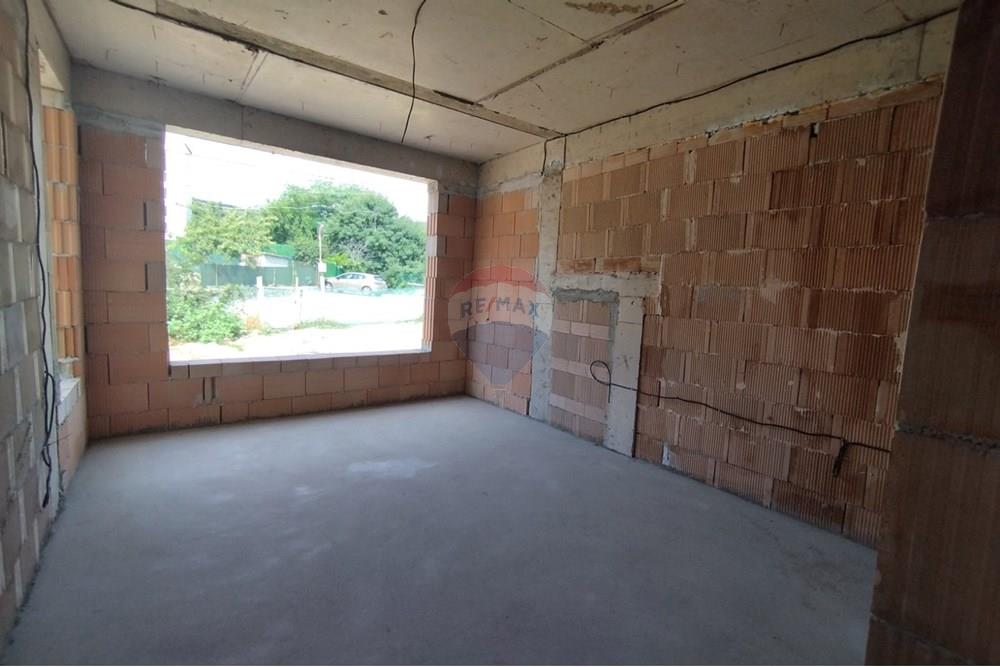 Апартамент - За продажба - м-т Ален мак, Област Варна, България - viber_изображение_2025-08-12_16-37-02-592.jpg - Родителска спалня - 360321001-495