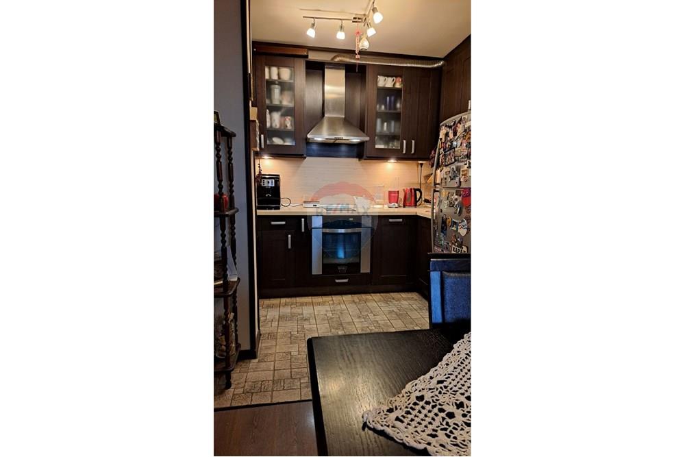 Апартамент - За продажба - гр. Варна, Област Варна, България - всекидневна 7.jpg - Кухня - 360321028-113