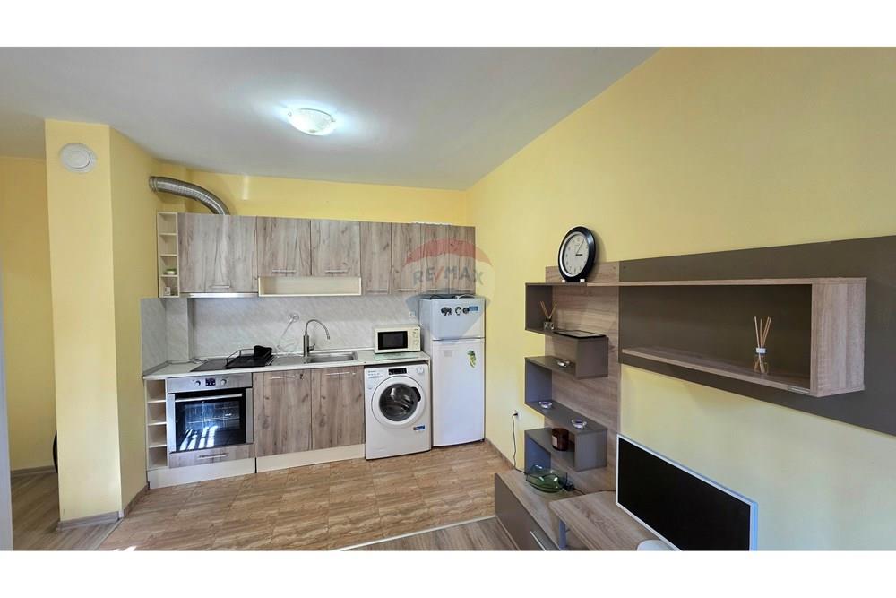 Condo/Apartment - For Sale - гр. Пловдив, Област Пловдив, Болгария - 20251020_150432.jpg - 360261007-209